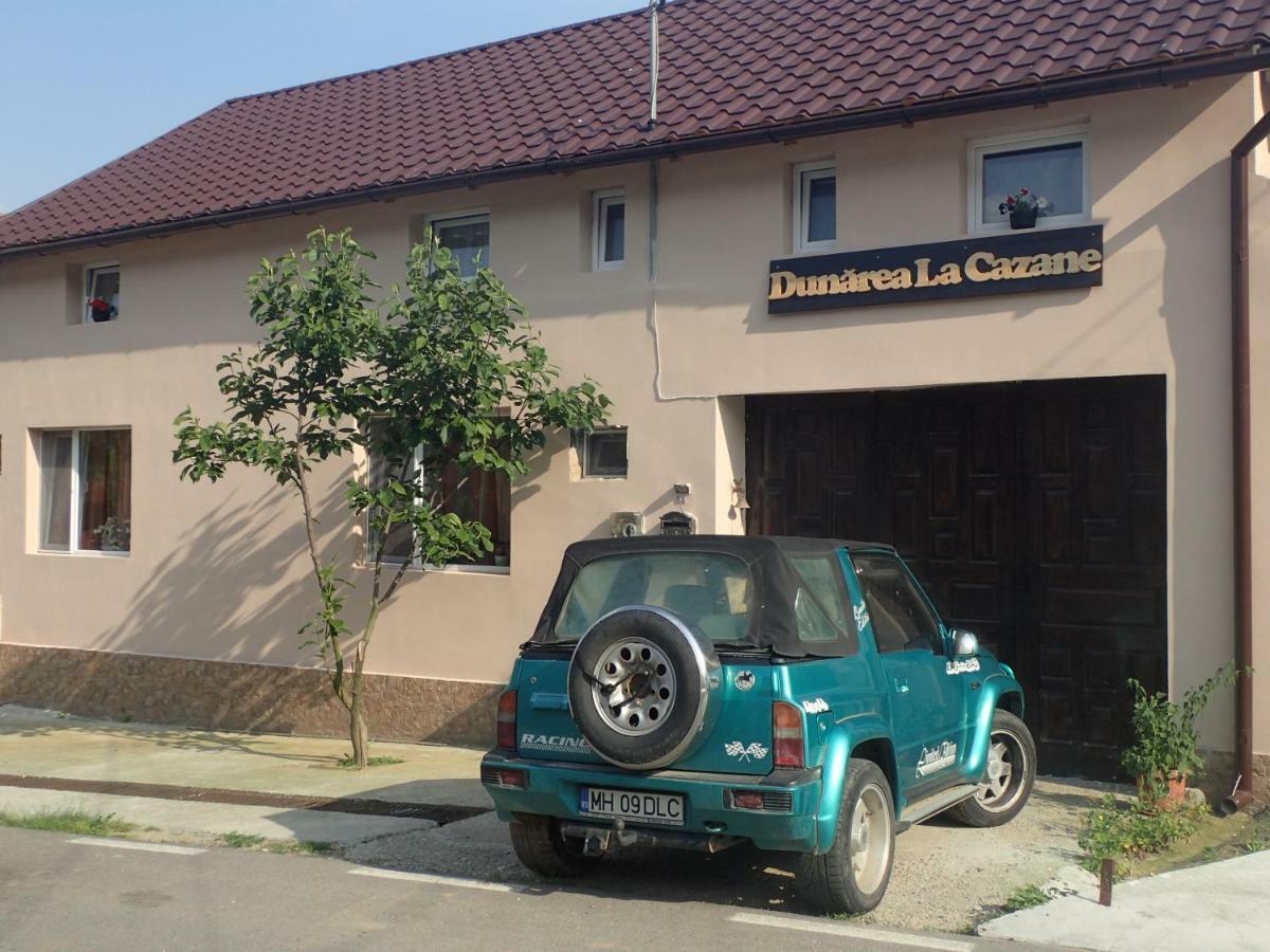 Casa De Oaspeti Dunarea La Cazane Dubova Exterior foto